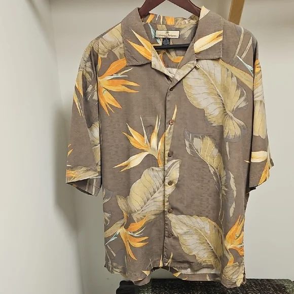 Tommy Bahama Men's Casual Shirts/Tropical Design (lot of 2) - Picture 2 of 5